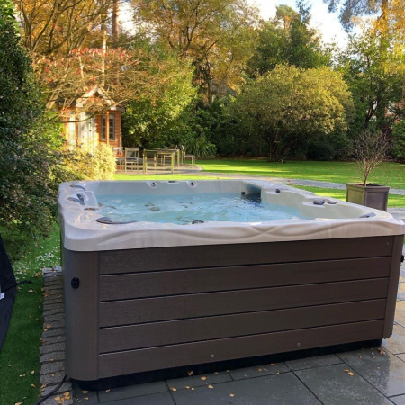 Гидромассажный спа-бассейн Vita Spa Vivre Гидромассажный спа-бассейн Vita Spa Vivre